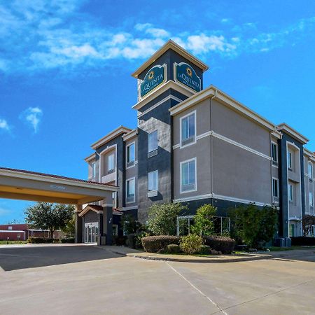 La Quinta By Wyndham Marshall Bagian luar foto